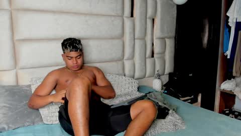 _sammy_ice online show from February 2025 01:21:02 PM