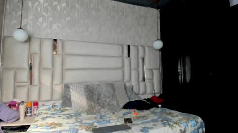 _sammy_ice online show from February 2025 12:00:02 PM