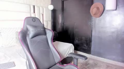 _sammy_ice online show from March 2025 11:16:02 PM