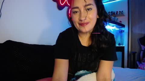 Snapshot of _santalove_ chatting on January 2025 01:42:02 AM SantaLove online show from January 2025 01:42:02 AM