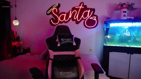 Snapshot of _santalove_ chatting on January 2025 10:23:01 PM SantaLove online show from January 2025 10:23:01 PM