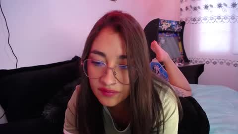 Snapshot of _santalove_ chatting on March 2025 07:38:02 PM SantaLove online show from March 2025 07:38:02 PM