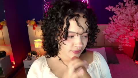 Sara online show from May 2026 04:18:01 AM