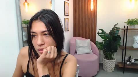 Sassy Girl online show from February 2025 11:01:02 AM