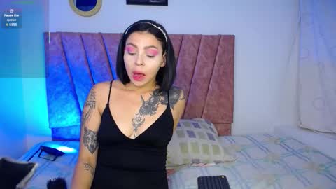  SCARLET online show from October 2025 07:19:02 PM