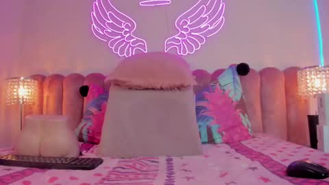 Scarlett online show from March 2025 01:53:02 PM