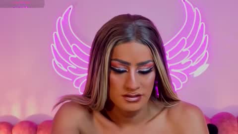 Scarlett online show from September 2025 06:48:02 AM