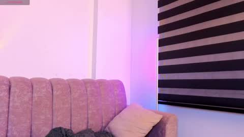 Snapshot of _scarletmoore chatting on April 2026 07:02:01 AM Scarlett online show from April 2026 07:02:01 AM