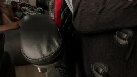 Selene online show from November 2025 01:54:02 PM