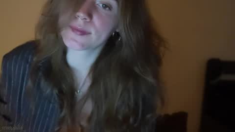 Snapshot of _sensualia_ chatting on May 2026 08:16:01 PM Lia online show from May 2026 08:16:01 PM