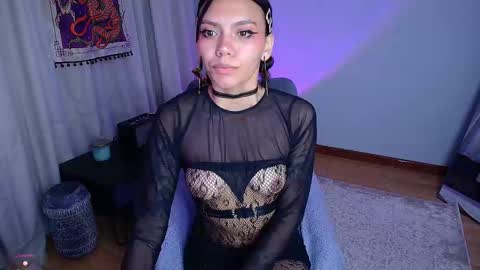 Snapshot of _sensualkitten_ chatting on January 2026 01:37:02 PM Laura online show from January 2026 01:37:02 PM
