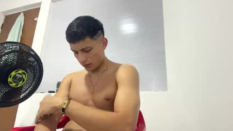 Juan Pablo-independent model online show from December 2024 10:37:01 PM