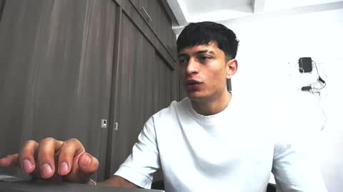 Juan Pablo-independent model online show from July 2026 04:36:02 PM
