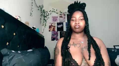 _sexysquirter online show from May 2026 09:00:01 PM