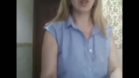 Snapshot of _sexyxsveta_ chatting on November 2025 05:52:02 AM SexyXSveta online show from November 2025 05:52:02 AM