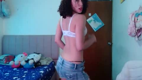 Snapshot of _shanellxxx chatting on February 2026 01:45:01 PM _shanellxxx online show from February 2026 01:45:01 PM