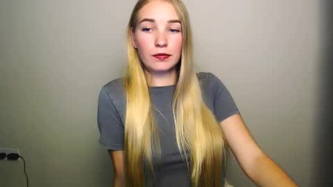 Snapshot of _snow_queen__ chatting on October 2025 07:45:02 PM Rachel online show from October 2025 07:45:02 PM