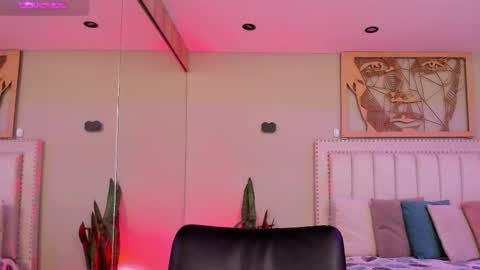    640  200   online show from October 2025 07:25:02 PM