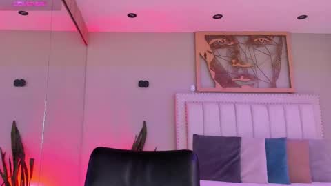    640  200   online show from January 2026 12:08:02 PM