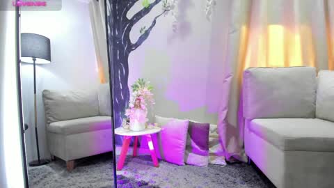    640  200   online show from April 2026 07:52:01 PM