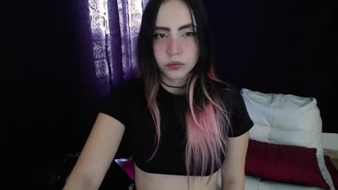 Snapshot of _sofiapink chatting on April 2026 07:58:02 PM Sofia online show from April 2026 07:58:02 PM