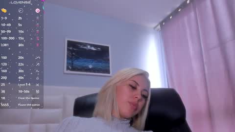sophie online show from March 2025 06:54:01 PM