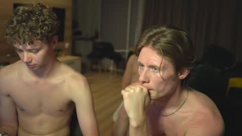 OLIVERpvt is open online show from January 2025 04:13:01 PM