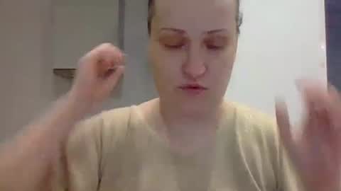 Snapshot of _squirty_pussyyy_ chatting on January 2025 06:56:01 AM Melisa online show from January 2025 06:56:01 AM