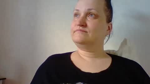 Snapshot of _squirty_pussyyy_ chatting on February 2025 03:18:02 PM Melisa online show from February 2025 03:18:02 PM