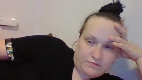 Snapshot of _squirty_pussyyy_ chatting on February 2025 09:26:02 PM Melisa online show from February 2025 09:26:02 PM