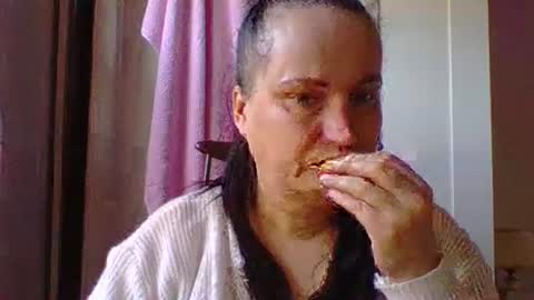 Snapshot of _squirty_pussyyy_ chatting on February 2025 09:21:01 AM Melisa online show from February 2025 09:21:01 AM