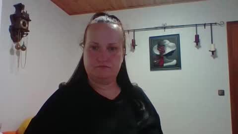 Snapshot of _squirty_pussyyy_ chatting on September 2025 07:03:01 PM Melisa online show from September 2025 07:03:01 PM