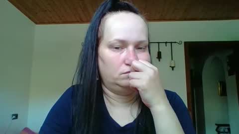 Snapshot of _squirty_pussyyy_ chatting on September 2025 08:27:02 AM Melisa online show from September 2025 08:27:02 AM