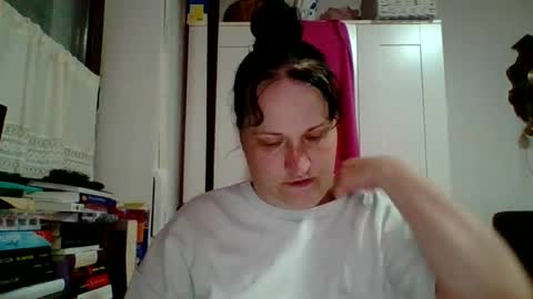 Melisa online show from June 2026 06:11:01 AM