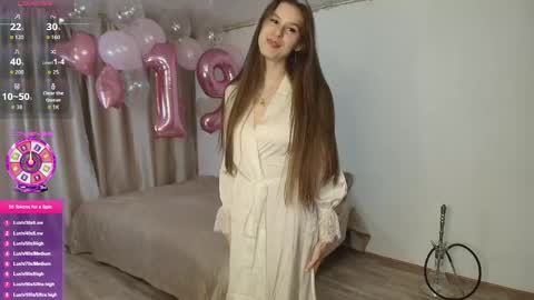 Stella Grace online show from May 2026 11:49:02 AM