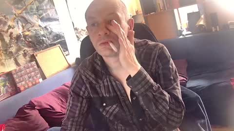 _svenerd_____ online show from April 2026 01:20:01 PM