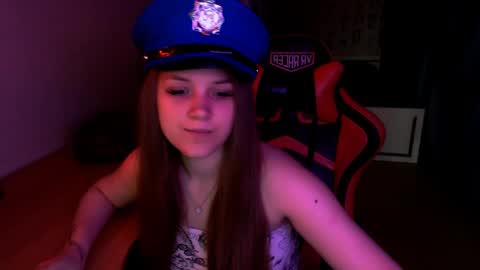 Mari online show from May 2026 04:59:01 PM
