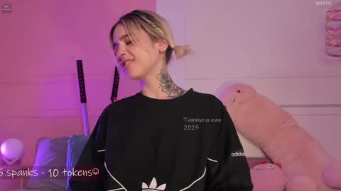 Snapshot of _tammarra_ chatting on January 2025 05:26:01 PM _tammarra_ online show from January 2025 05:26:01 PM