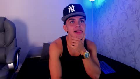 Snapshot of _taylorblack chatting on December 2025 11:38:02 AM _taylorblack online show from December 2025 11:38:02 AM