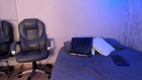 Snapshot of _taylorblack chatting on February 2026 11:39:01 AM _taylorblack online show from February 2026 11:39:01 AM