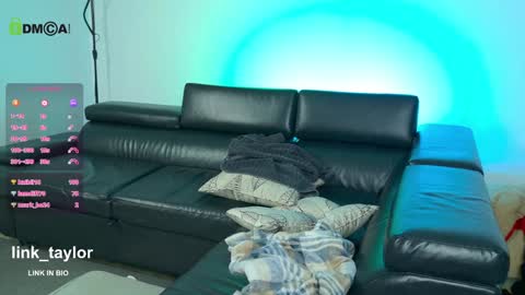 Link Taylor online show from November 2025 10:15:02 PM