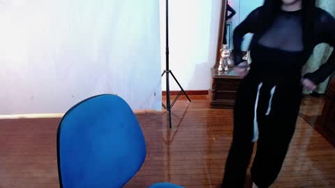 _the_dark_side_of_the_moon_ online show from February 2025 05:18:02 AM