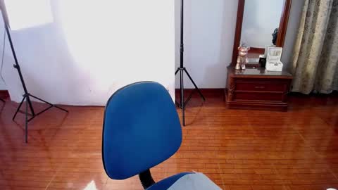 _the_dark_side_of_the_moon_ online show from February 2025 09:27:02 PM