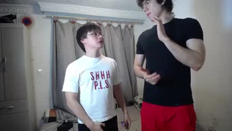 Scot y Patrick online show from July 2026 12:10:02 AM