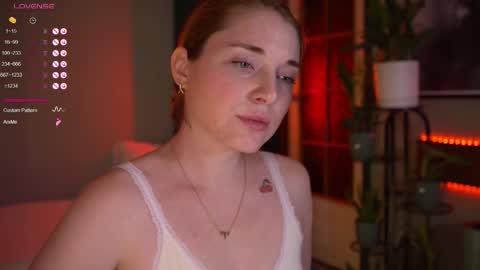 Snapshot of _the_sun_ chatting on November 2025 12:05:02 AM Evi online show from November 2025 12:05:02 AM