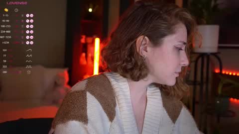 Snapshot of _the_sun_ chatting on November 2025 09:52:02 PM Evi online show from November 2025 09:52:02 PM