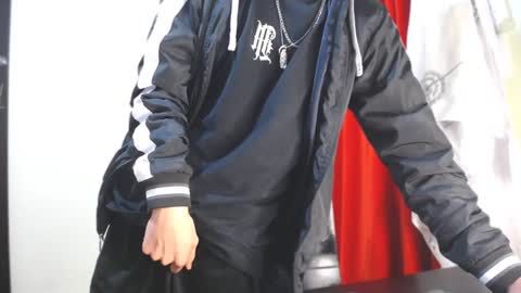 Snapshot of _thomas_hot_ chatting on January 2025 11:55:01 PM Thomas online show from January 2025 11:55:01 PM