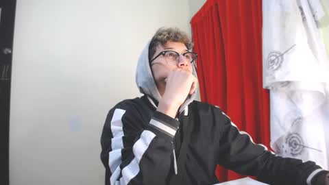 Snapshot of _thomas_hot_ chatting on January 2025 08:51:02 PM Thomas online show from January 2025 08:51:02 PM