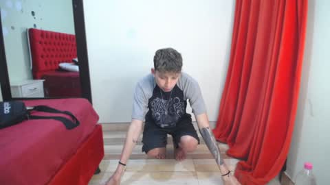 Snapshot of _thomas_hot_ chatting on January 2025 02:08:02 PM Thomas online show from January 2025 02:08:02 PM