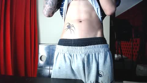 Snapshot of _thomas_hot_ chatting on January 2025 10:08:02 PM Thomas online show from January 2025 10:08:02 PM